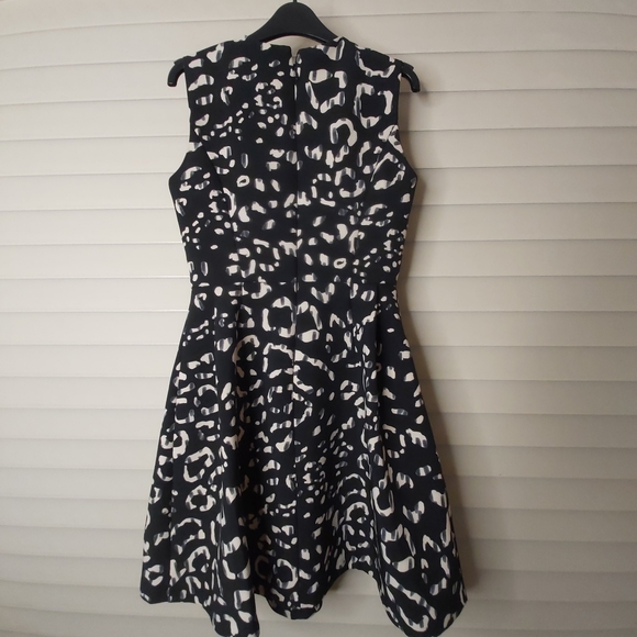 H&M dress - Picture 4 of 7